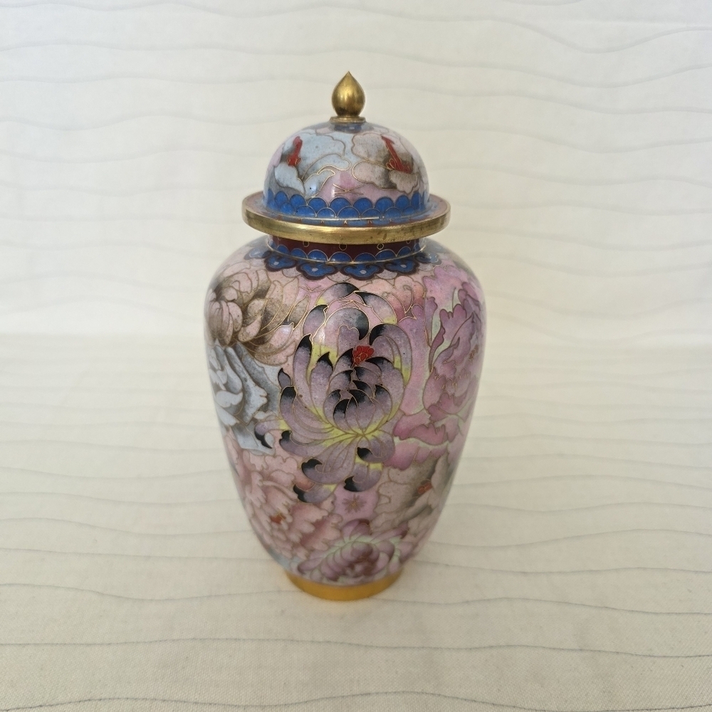 Vintage Asian Gingar Jar Vase Urn Multicolor Floral With Metal Inlay - Picture 3 of 8